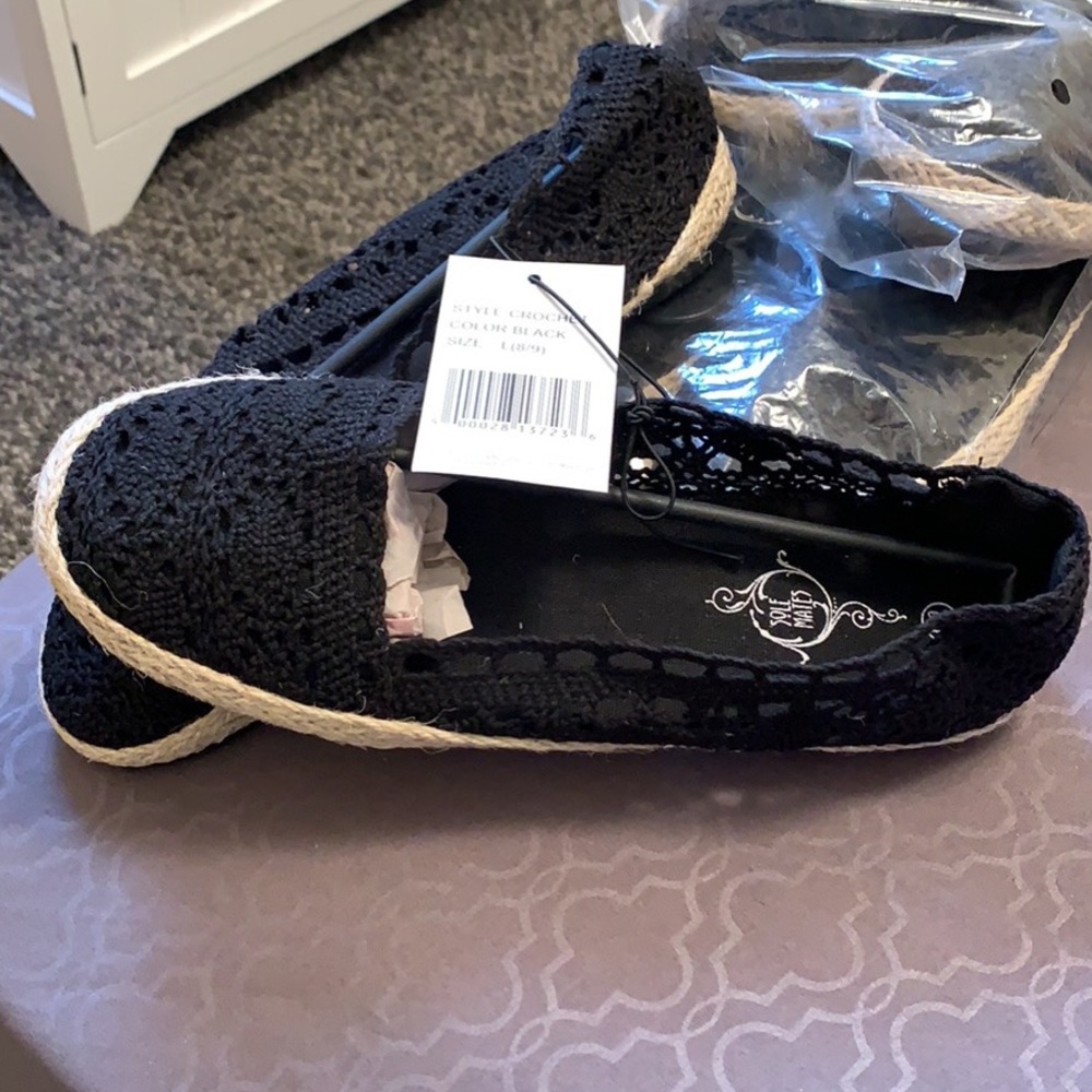 Crochet flats
